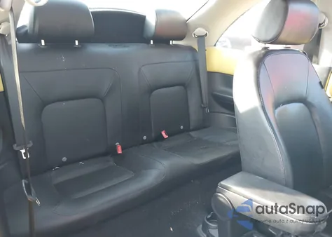 2010 Volkswagen New Beetle 2.5L Final Edition из США, поврежденный, VIN 3VWPW3AG7AM016492